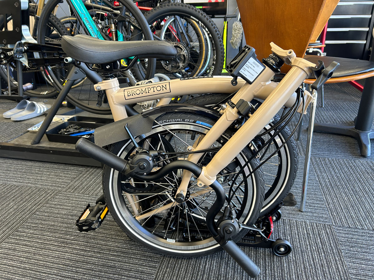 ブロンプトン BROMPTON C Line Explore 6速 Mid (M6R) 入荷！ | 茨城県 