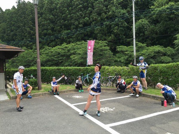 辰の口親水公園でそれぞれのコースを走った各チームが合流！